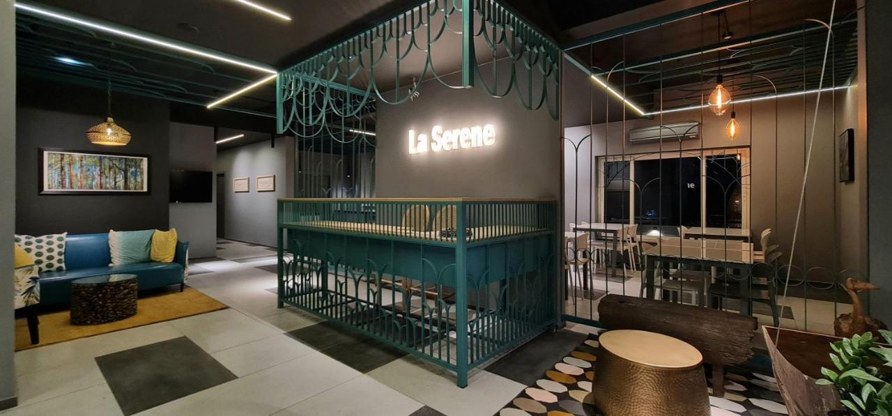 La Serene Hyderabad Ngoại thất bức ảnh