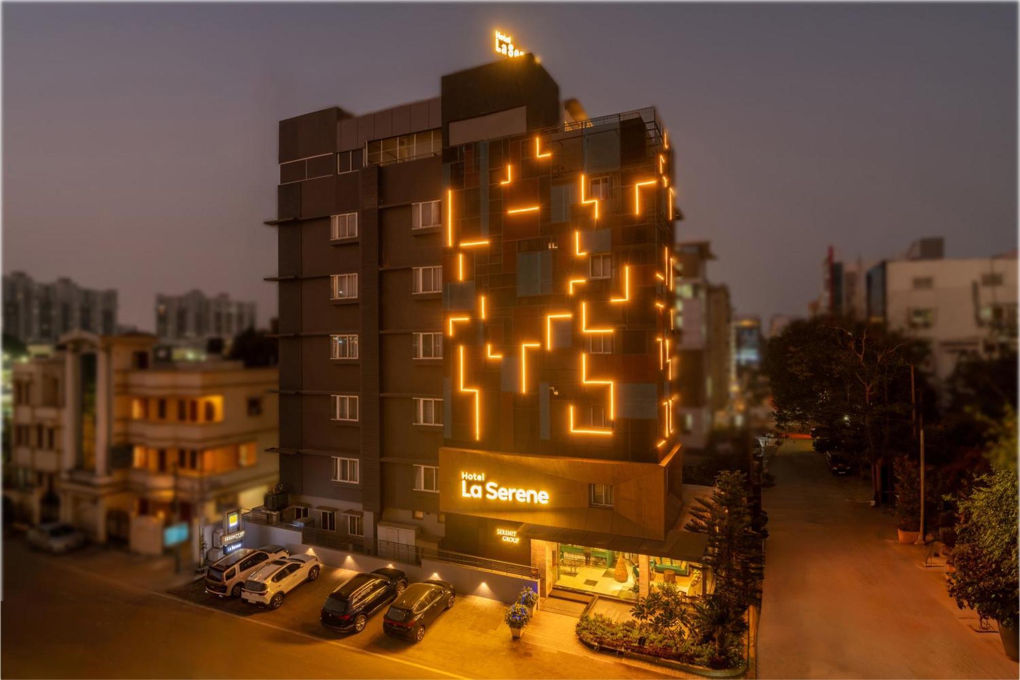 La Serene Hyderabad Ngoại thất bức ảnh